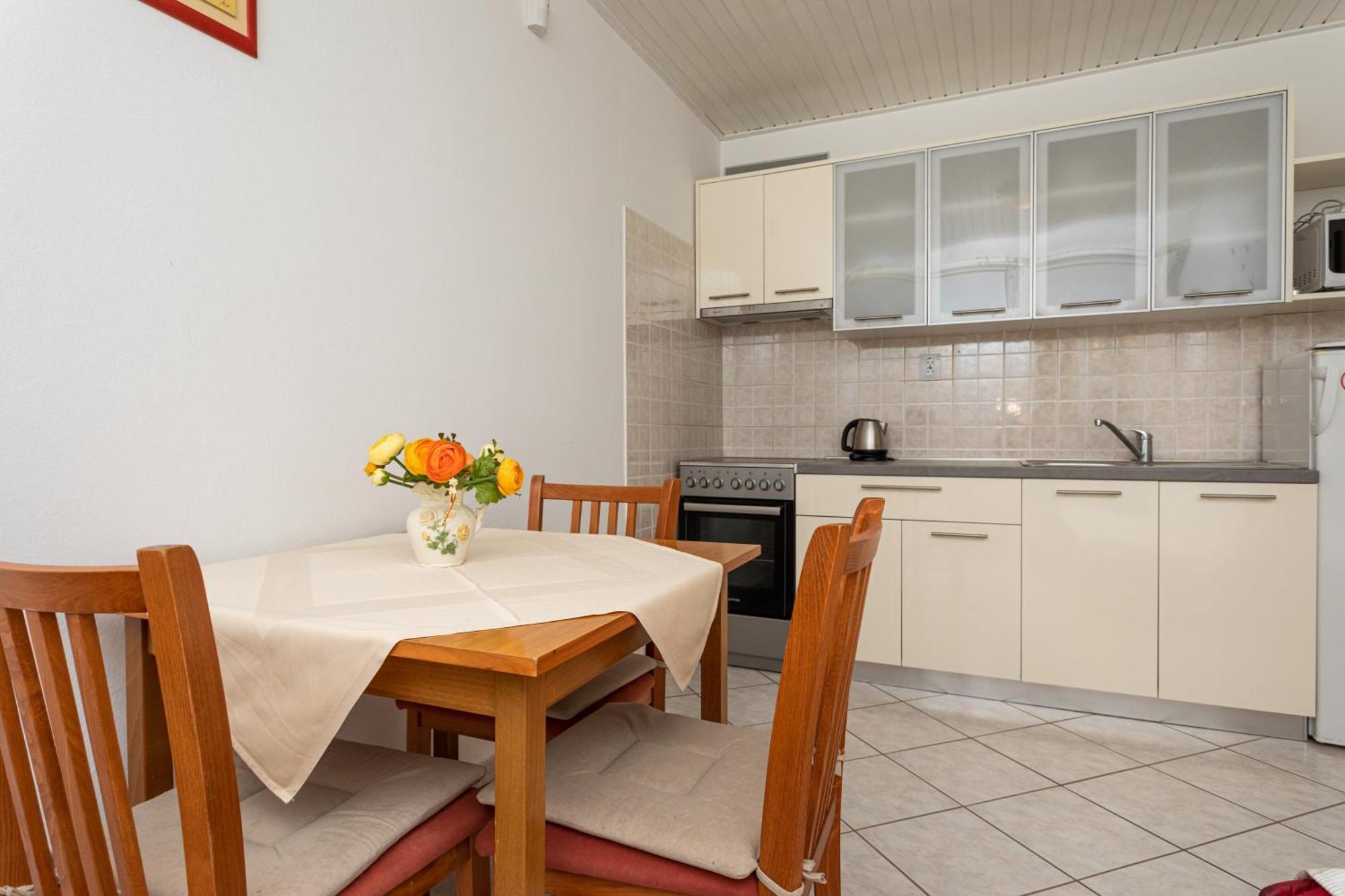 Apartments Villa Ana Krk Town Kamer foto