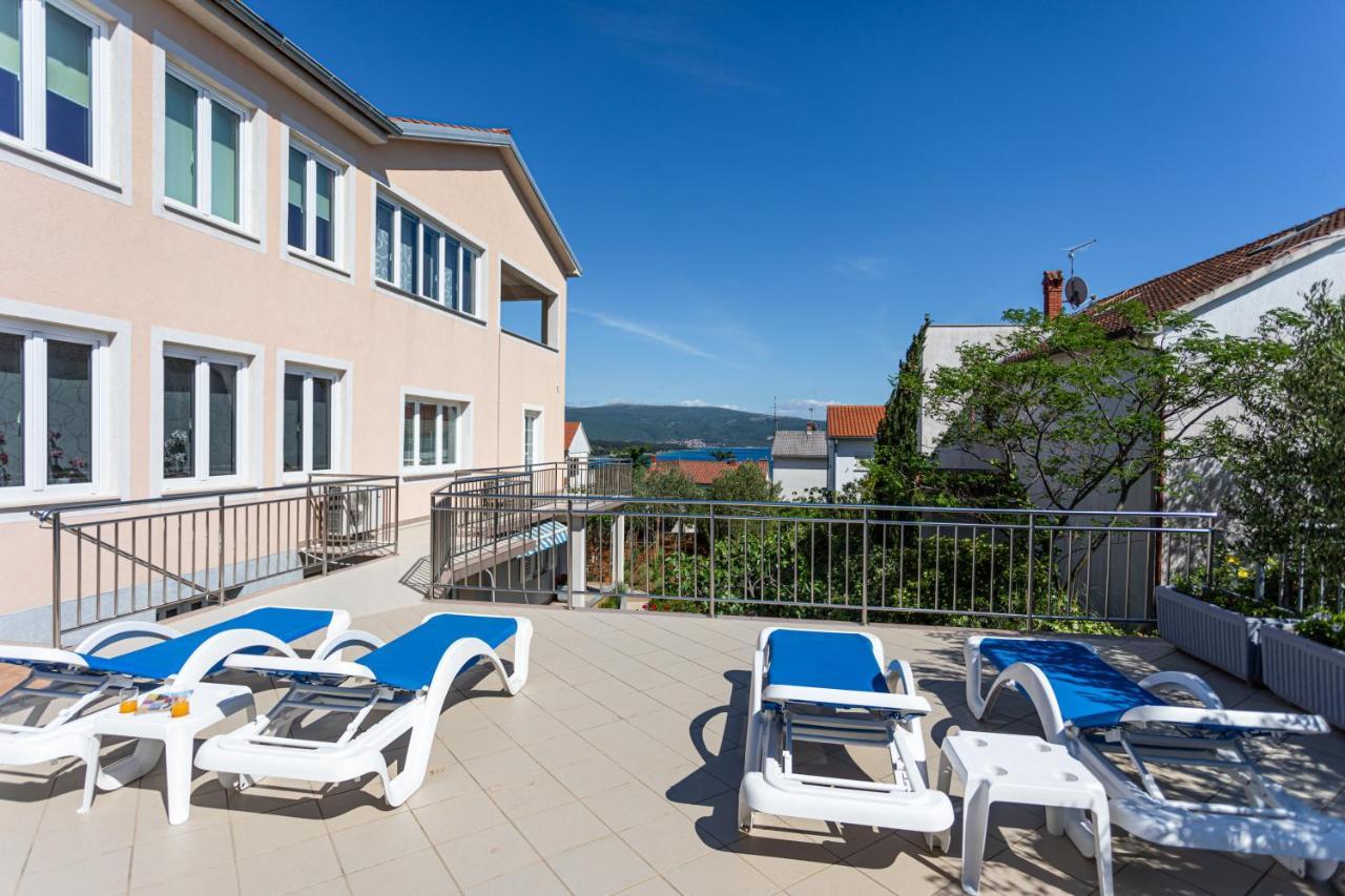Apartments Villa Ana Krk Town Buitenkant foto